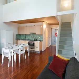 https://white-and-brown-exclusive-loft-with-terrace-free.italymilanhotels.net